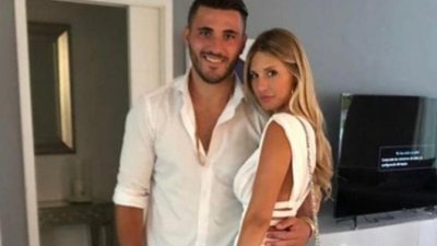 Žena fudbalera uhvaćena sa pištoljem