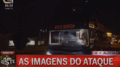 Navijači napali fudbalere Benfike, povrijeđen Andrija Živković