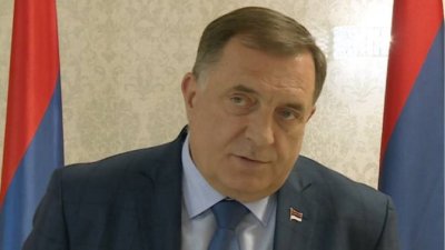 Dodik na teniskom terenu za Adria tur