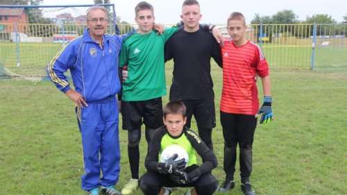 Menhard Verebeš i dalje uči golmane kako da sačuvaju mrežu, Novosadska liga