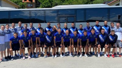 Krupa brusi formu na Zlatiboru