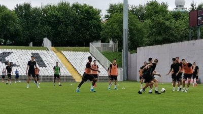 Stigli rezultati testiranja: U Čukaričkom svi negativni, Linglong  Superliga Srbije