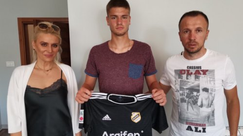 Uroš Mrdaković potpisao ugovor sa Čukaričkim, Linglong Superliga Srbije