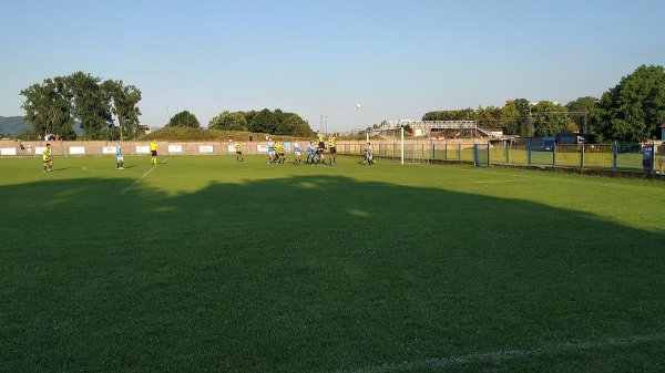 Kiker krenuo šesticom, Kadetska liga Srbije