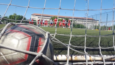 Uspela generalna proba, Komgrap - Sinđelić 0:5, Beogradska zona