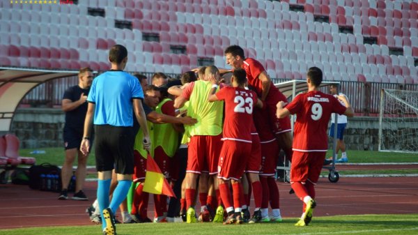 Kragujevčani održali čas fudbala Kraljevčanima, Prva liga Srbije