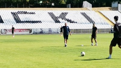 Dušan Đorđević odradio prvi trening u Čukaričkom kao šef stručnog štaba, Linglong Superliga Srbije