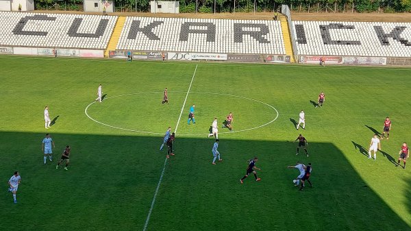 Pukla čivija na brdu, Linglong Superliga Srbije