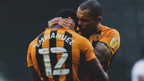 Hal novi lider, Portsmut raspucan