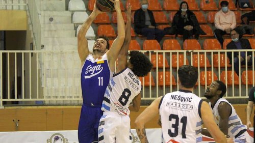 Sloga "preplivala" Dunav, Košarkaška liga Srbije