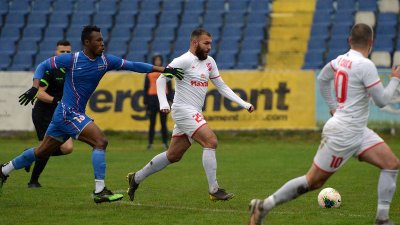 Slogina revija promašaja, Prva liga Srbije