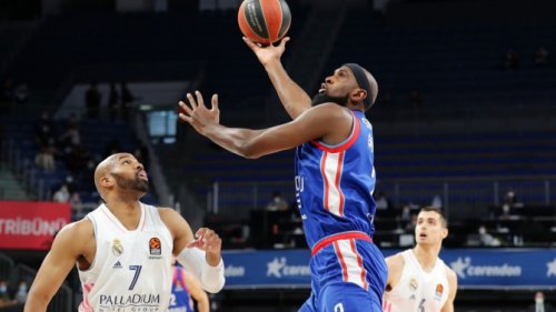 EL: Meč karijere Singltona i odlični Micić i Simon, vodili Efes do F4, Euroleague - Play Off