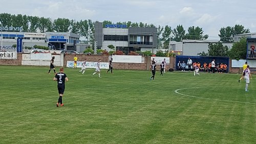 Baričani i Torlak prikazali srpskoligaški fudbal, Beogradska zona