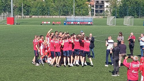 Mladost pokvarila Zvezdi šampionsko slavlje, Omladinska liga Srbije