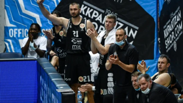 Partizan bolji od Zemunaca, Superliga - Play Off