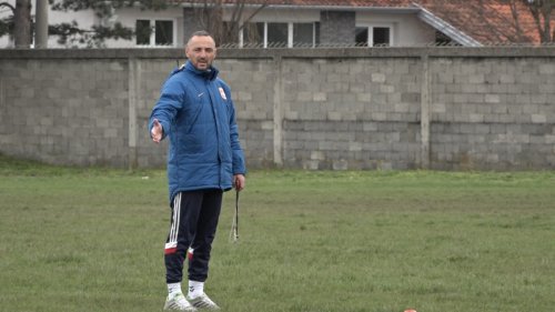 Mogu li Paraćinci da reše pitanje prvaka?, Srpska liga Istok