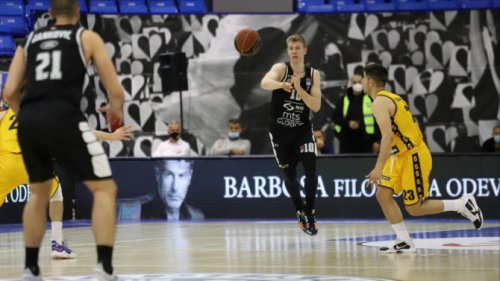 Petorka napustila Partizan