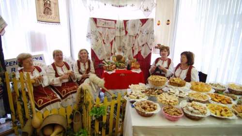 Smotra narodnog stvaralaštva okupila veliki broj izlagača i posetilaca