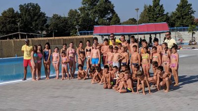 Veliko interesovanje dece za školu plivanja