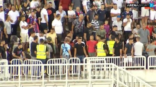 Haos na tribinama u Tirani