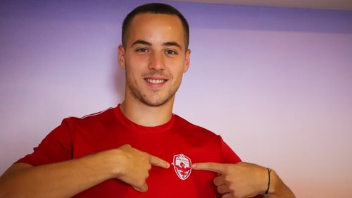 Peroševiću prvi profesionalan ugovor, Purtić još dve, Stoisavljević tri godine, Linglong Superliga Srbije