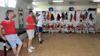 Zdravko Trivković, trener Donjeg Srema 2015 raportira