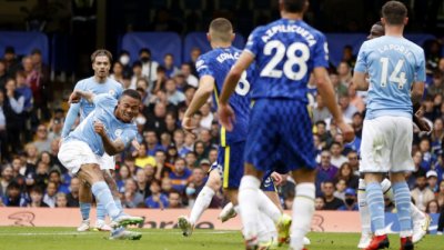 Žezus srušio Čelsi, Bruno tragičar u novom brukanju Oleovog Junajteda