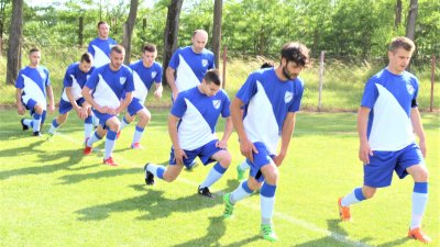Mladost pobedila, Jedinstvo igralo nerešeno, MFL Bačka Topola - Mali Iđoš - Vrbas - Bečej - Srbobran