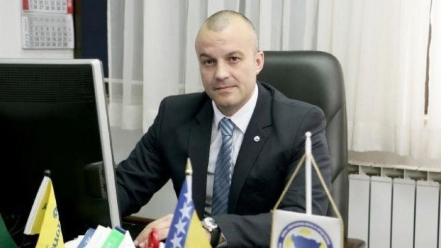 Elmir Pilav kontroliše Feliksa Briha