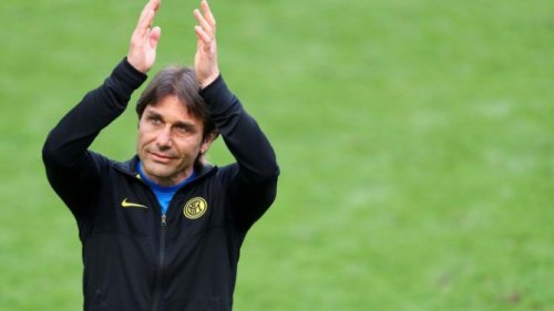 Konte na klupi Totenhema, Engleska: Premier League