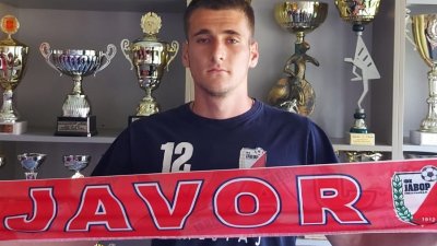 Pavle Ivelja iz drugog plana trese mreže, Prva liga Srbije
