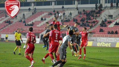Šumadinci ispustili bod u Nišu, Linglong Superliga Srbije