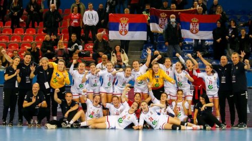 Kadetkinje Srbije trijumfalno započele kvalifikacije ubedljivom pobedom nad Slovačkom