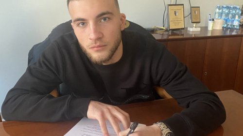 Strahinja Borisavljević potpisao profesionalni ugovor sa Čukaričkim, Linglong Superliga Srbije