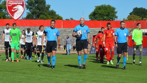 Mogu li "crveni" odoleti lideru?, Linglong Superliga Srbije