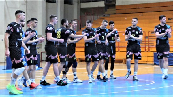 Odbojkaši Bečeja skupo prodali kožu, Prva B liga