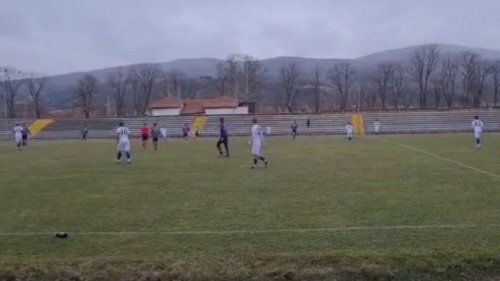 I Car Konstantin stavio fudbalere Radničkog na težak ispit!, Zona "Centar"