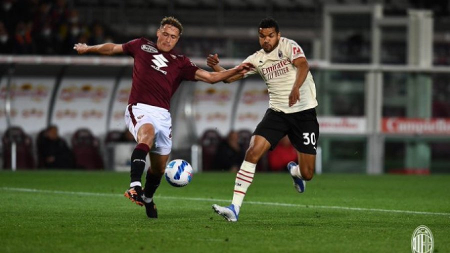 Kiksevi Milana i Napolija, preokret Rome, Italija: Serie A