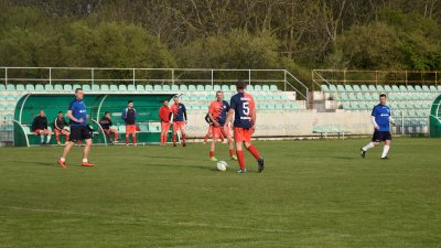 Utakmica fudbalskih  veteran Donjeg Srema i Napretka