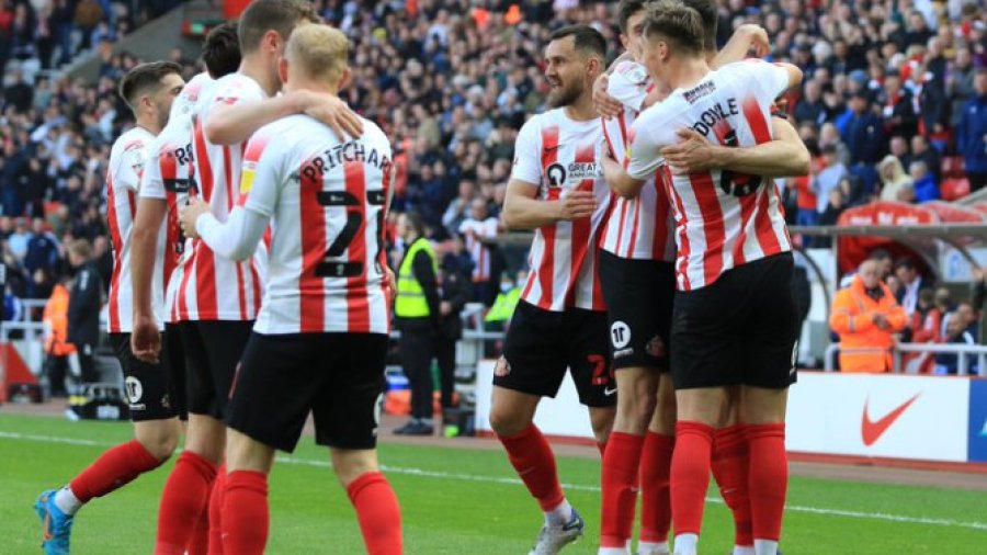 Petarda Sanderlenda, Vigan na koračić do titule