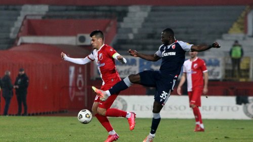 Voša izgubila od Crvene zvezde, Linglong Superliga - Play Off