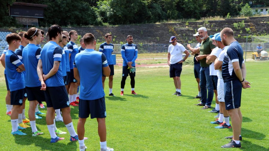 Kuzmanovski prozvao igrače za prvi trening nove sezone, Srpska liga Beograd