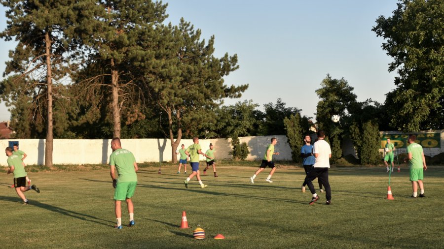 Fudbal u Beški: Hajduk čvrsto na zemlji, Sremska liga