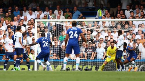 Vatreno nedeljno popodne u Londonu