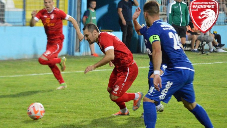 Fudbaleri Radničkog 1923 žele pobedu na jesenjem oproštaju od svojih navijača, Mozzart Bet Super liga Srbije
