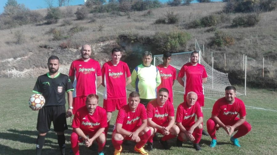 Deda Vitomir aktivan u osmoj deceniji, Opštinska liga Doljevac