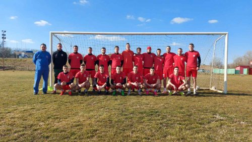 Apatinski brod se "nasukao", hitno potrebna pomoć za spas, Vojvođanska liga "Sever"