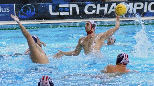 LŠ: Fantastični Radnički na korak od pobede protiv Olimpijakosa u "paklu" "Parka", LEN Champions League - group A