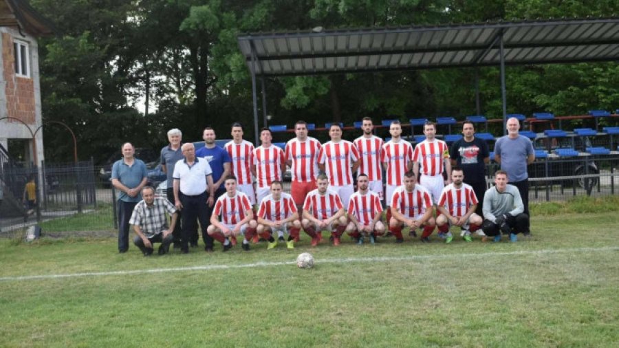 Velika pobeda fudbalera Sloge iz Lozne u komšijskom derbiju u Milutovcu, Prva rasinska okružna liga