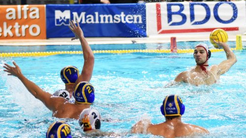 Radnički pokazao zube favorizovanoj Barseloneti, LEN Champions League - group A